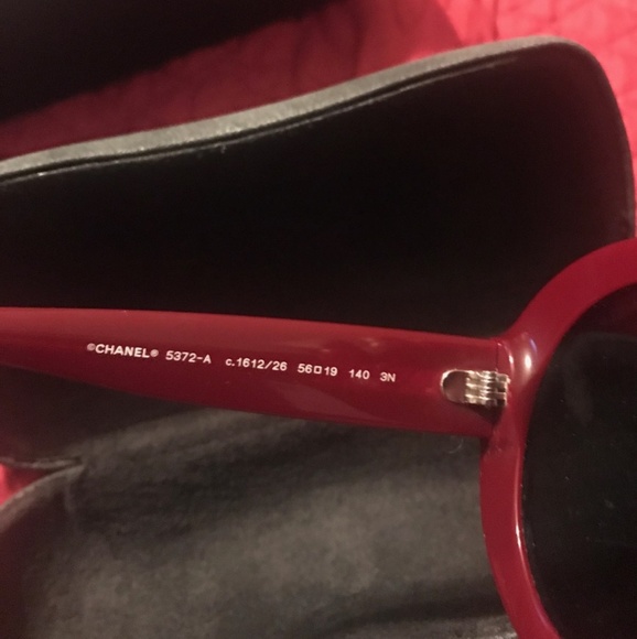 CHANEL Oval Sunglasses - Picture 5 of 7